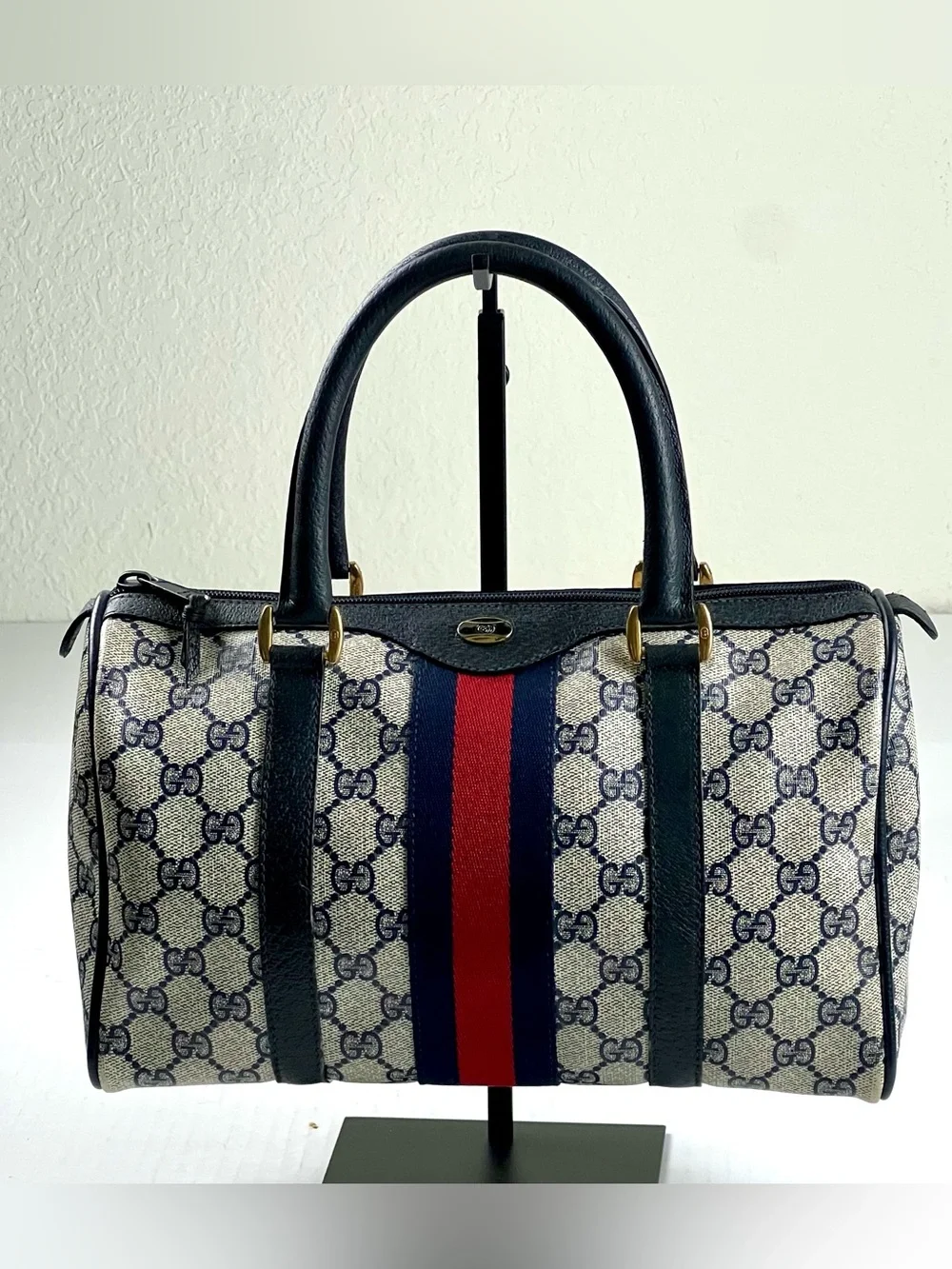 Authentic Vintage Gucci Accessory Collection GG Supreme Boston Bag